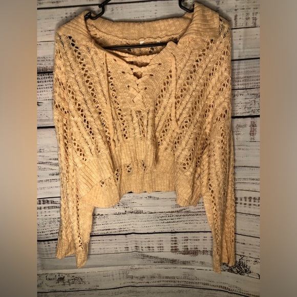 Cropped Pointelle Sweater - Picture 4 of 16